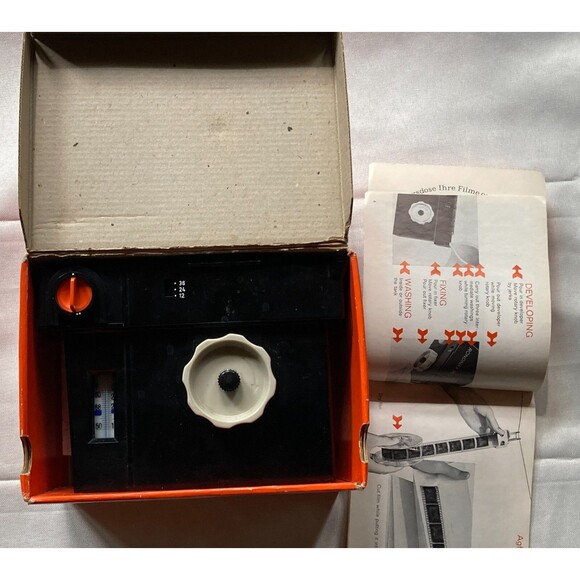 AGFA Rondinax 35 U Daylight Film Developing Tank For 35mm Film TYPE 6452 - Picture 3 of 15